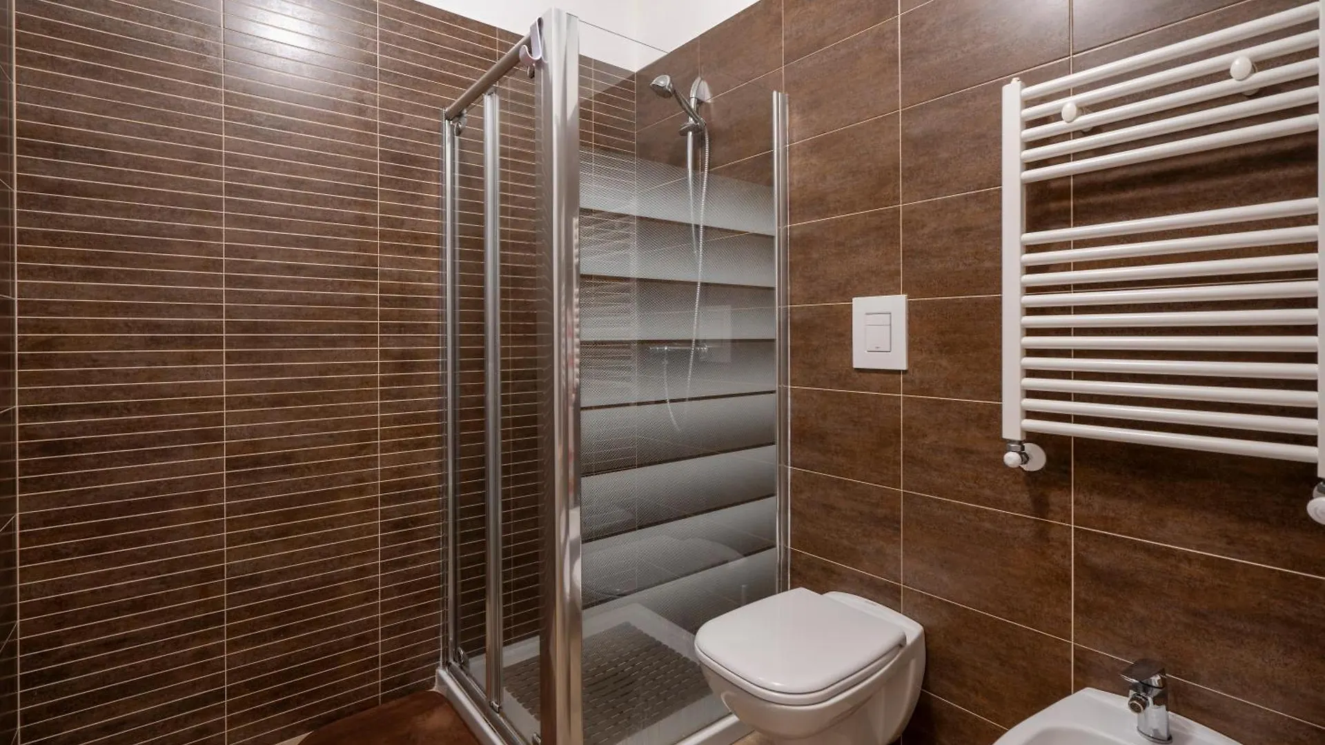 Kind Park - Sleek Apartment With Terrace & Parking Bari 0*,  Italy